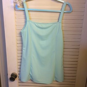Hailey Apparel Basic Tank Top, size Large